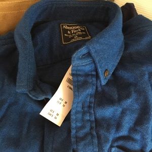 Abercrombie men’s flannel shirt (blue, xs)